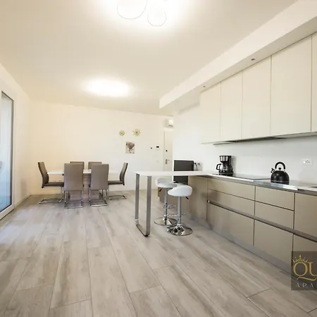 アパート Queen Luana *